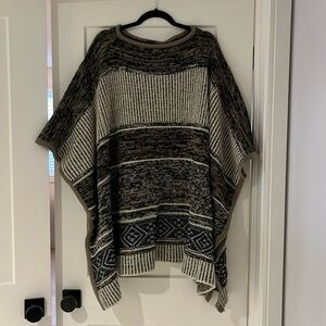 Gap Poncho